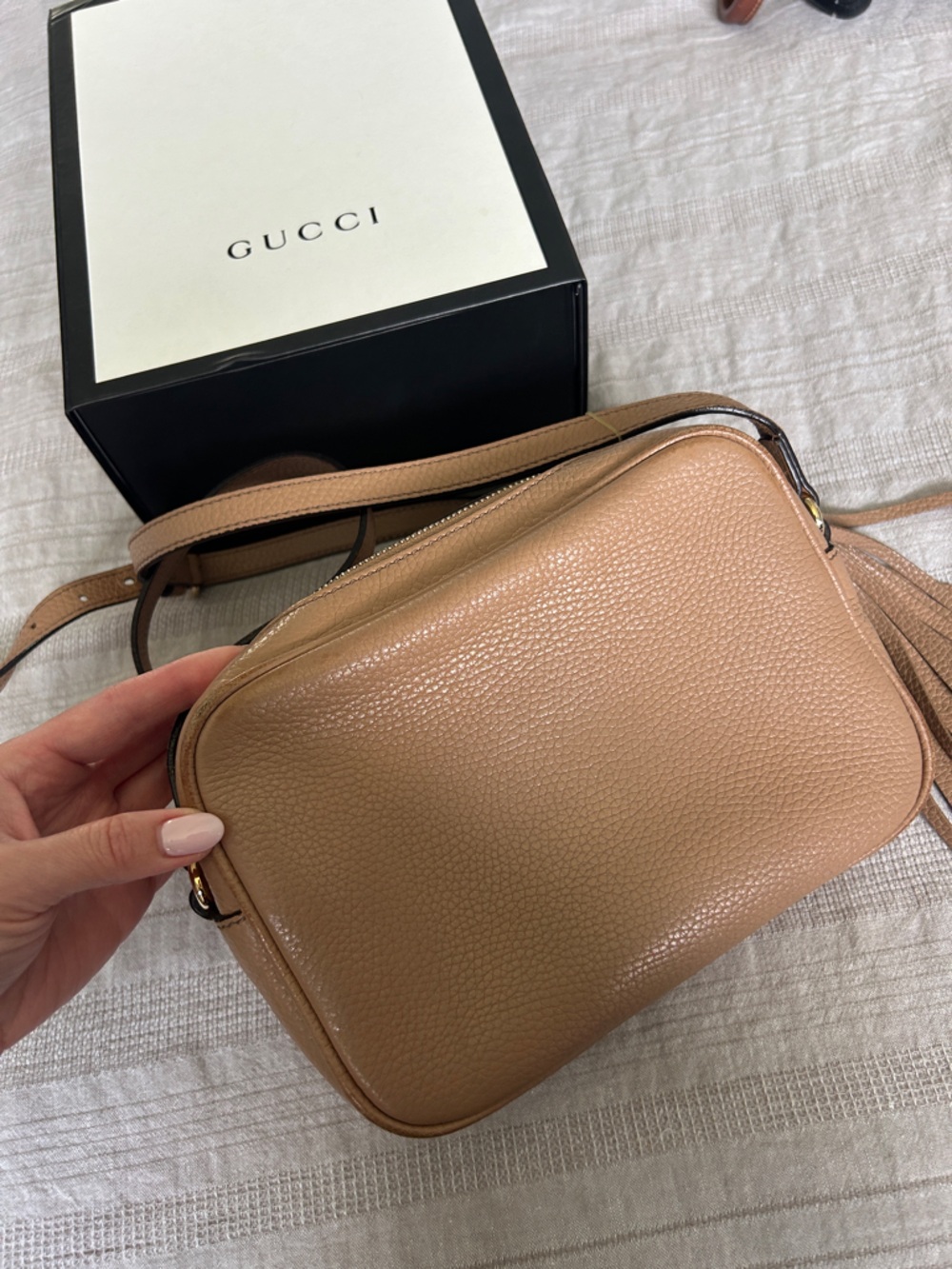 Gucci soho disco bag Pebbled Leather Crossbody in Warm Taupe with Tassel - Picture 3 of 6